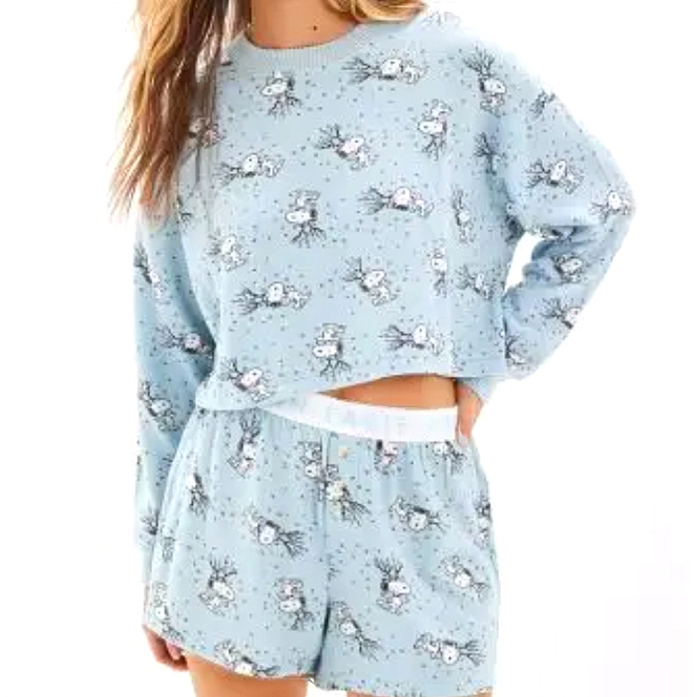 AE Snoopy Peanuts Pajama Top